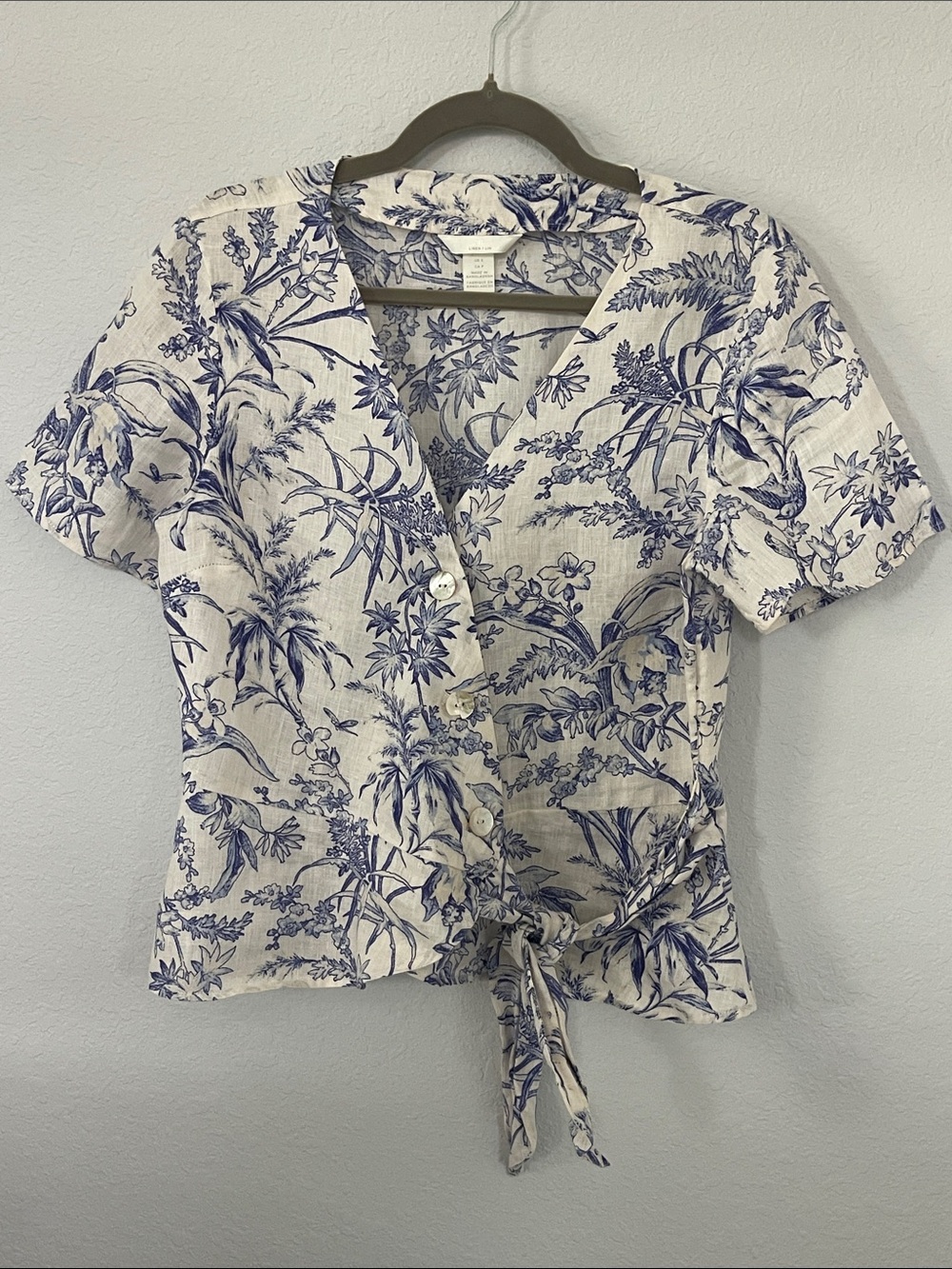 H&M Linen Blue White Tropical Toile Print Tie Front Button Front‎ Blouse Small